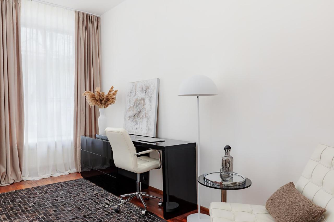 Visionapartments Marc-Aurel-Strasse - Contactless Check-In Wina Bagian luar foto