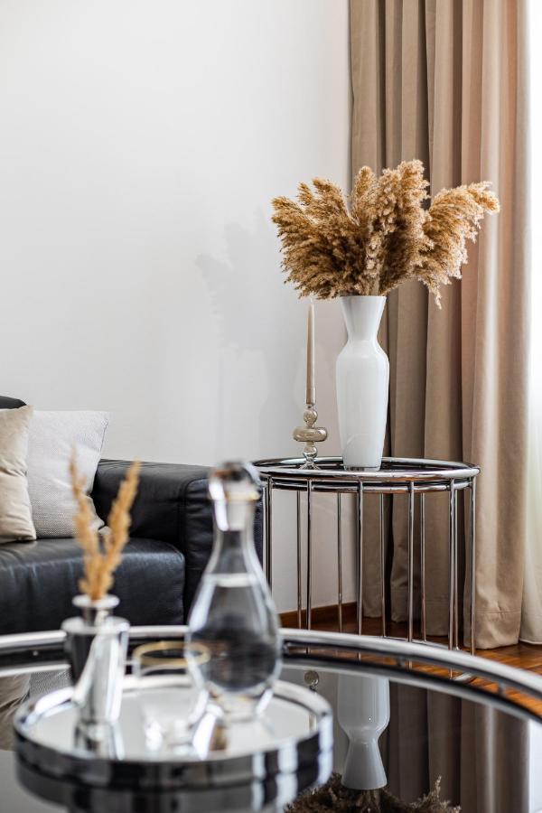 Visionapartments Marc-Aurel-Strasse - Contactless Check-In Wina Bagian luar foto
