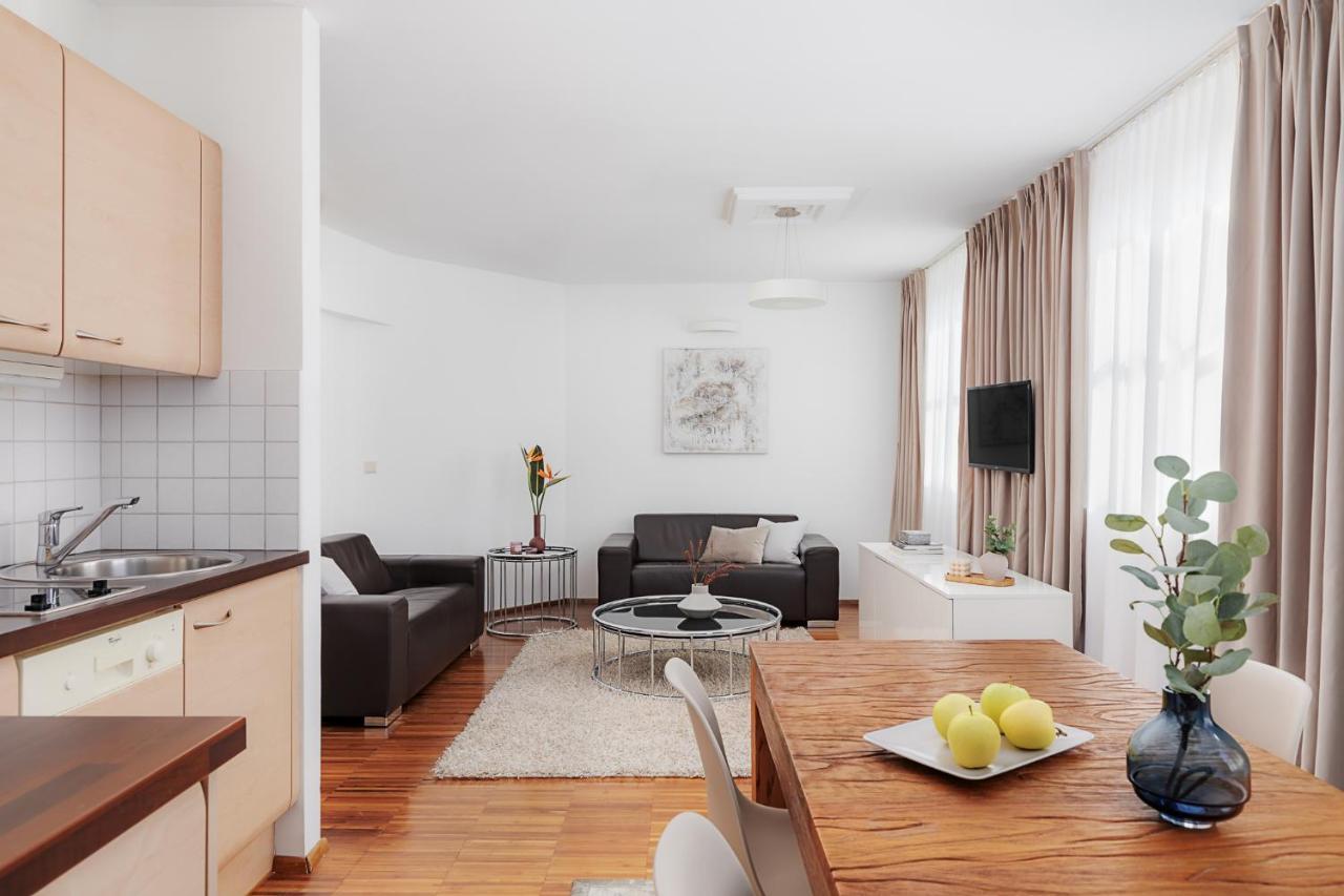 Visionapartments Marc-Aurel-Strasse - Contactless Check-In Wina Bagian luar foto