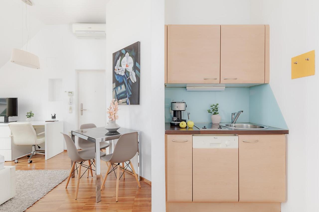 Visionapartments Marc-Aurel-Strasse - Contactless Check-In Wina Bagian luar foto