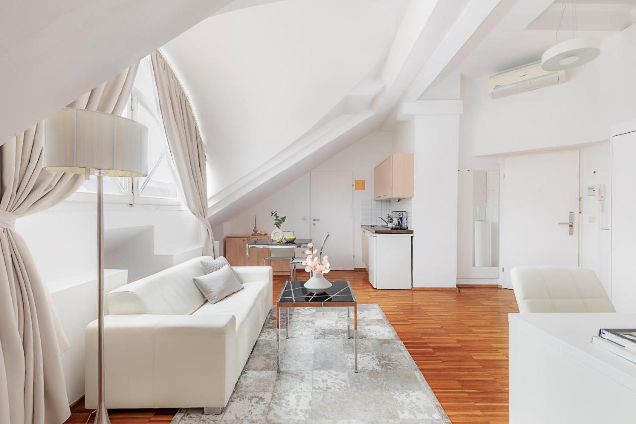 Visionapartments Marc-Aurel-Strasse - Contactless Check-In Wina Bagian luar foto